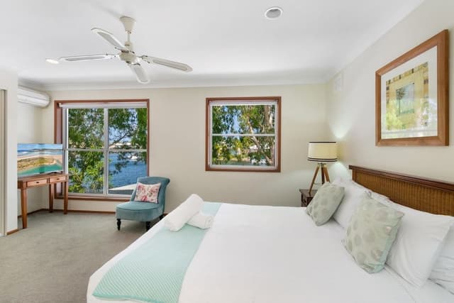 3 Bedroom Waterfront