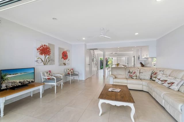 3 Bedroom Deluxe Waterfront