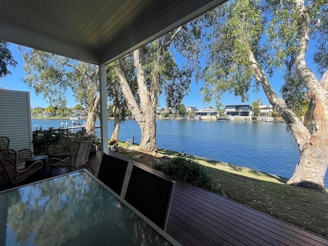 3 Bedroom Waterfront