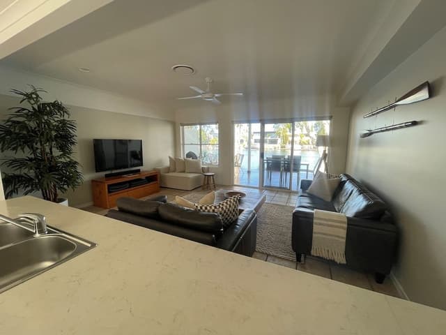 3 Bedroom Waterfront