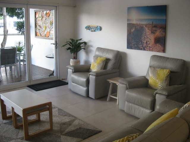 3 Bedroom Waterfront