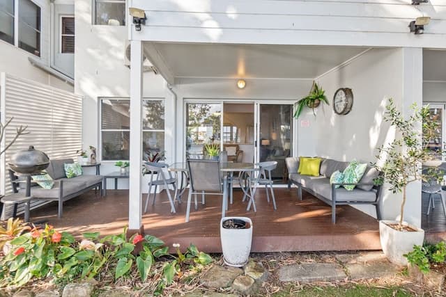 3 Bedroom Waterfront