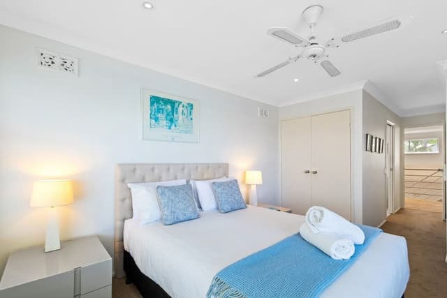 3 Bedroom Waterfront