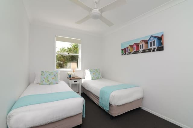 3 Bedroom Deluxe Waterfront