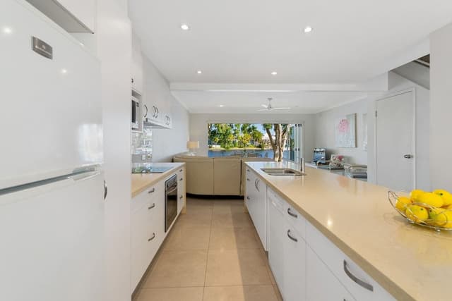 3 Bedroom Deluxe Waterfront