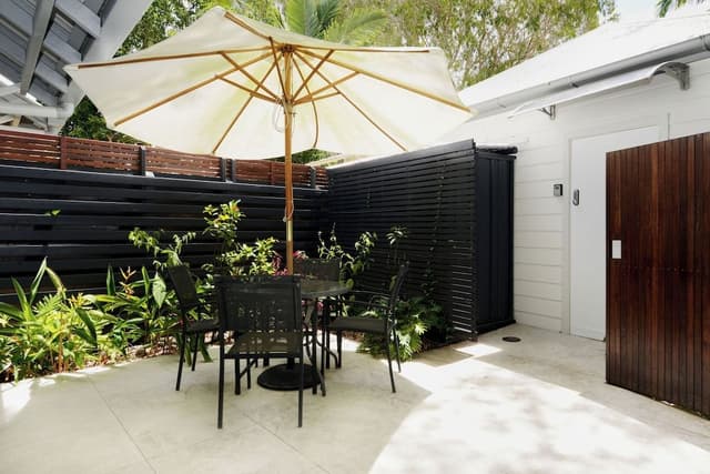 3 Bedroom Deluxe Waterfront