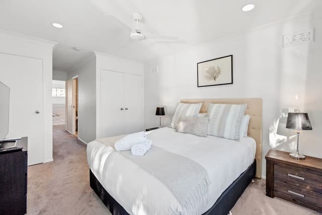 3 Bedroom Waterfront