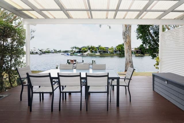 3 Bedroom Deluxe Waterfront