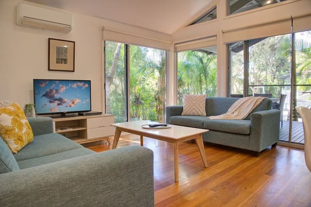 Standard Apartment, 2 Bedrooms, Kitchenette (2 Bath 2 night min)