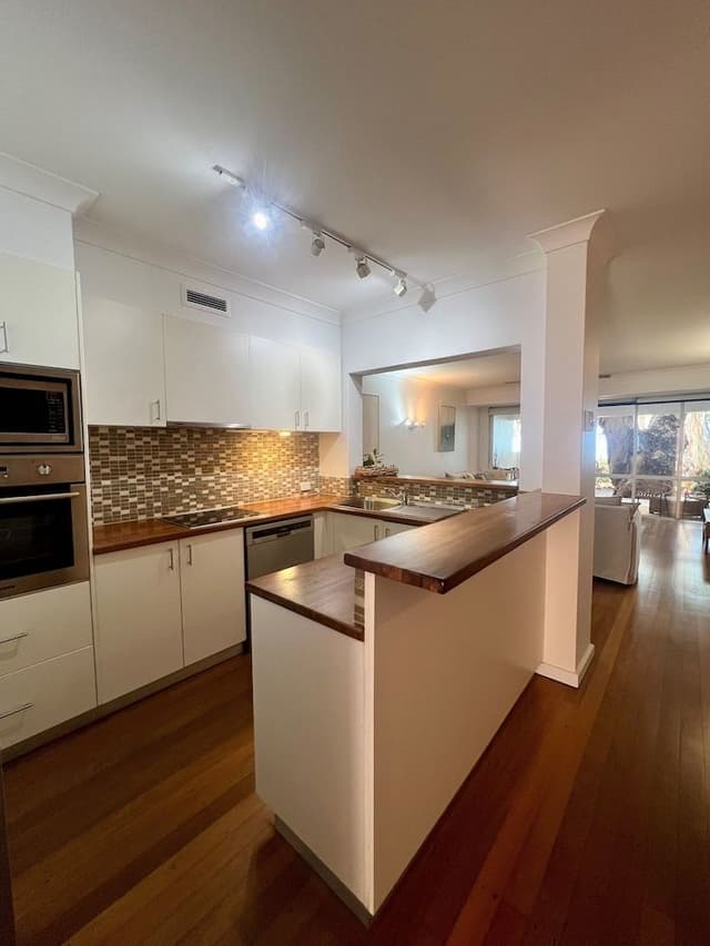 2 Bedroom Beachview
