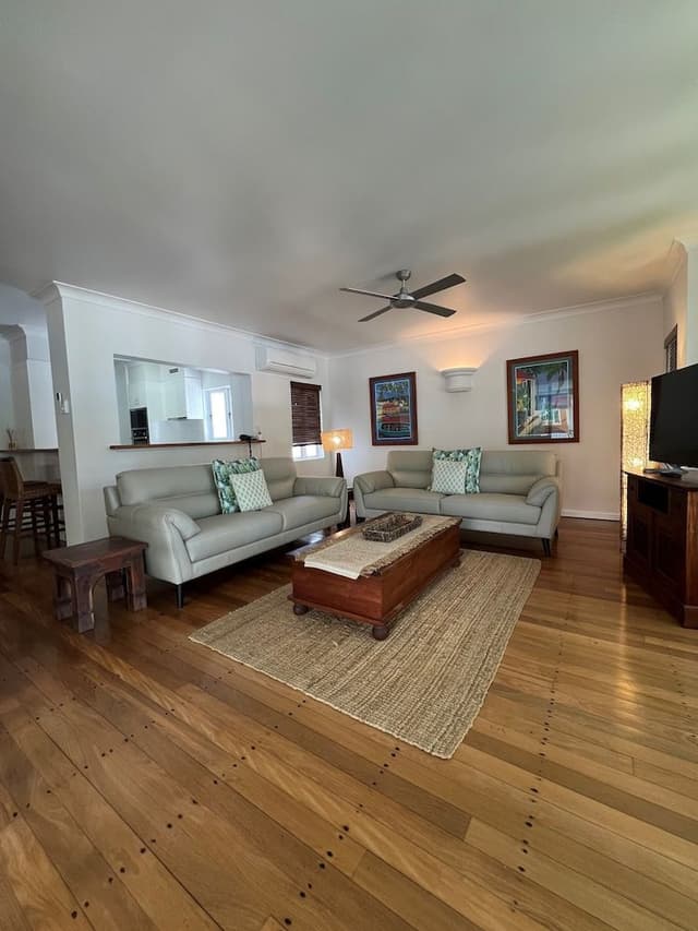 3 Bedroom Beachview