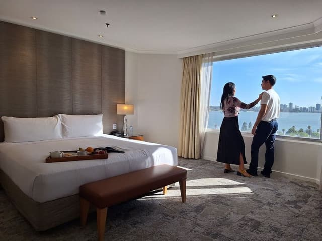 Executive Suite