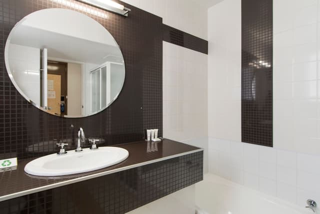 One Bedroom Apartment