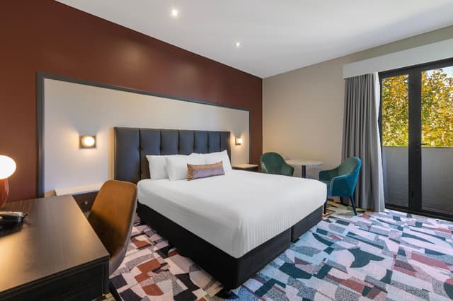 Studio Deluxe Room
