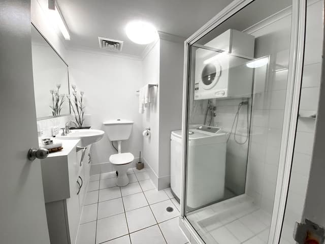 2 Bed Budget