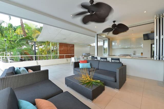 Sun Deck 2 Bedroom Apartment