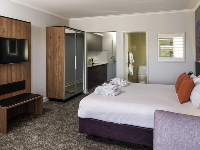 Superior Room, 1 King Bed