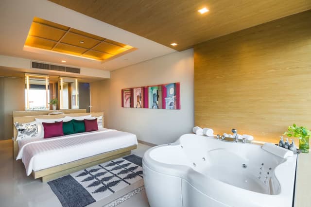 Sea View Suite Room