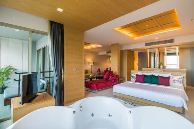 Sea View Suite Room