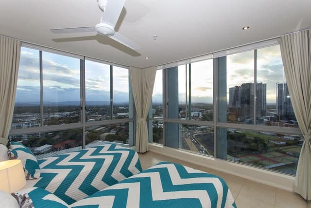 3 Bedroom Ocean View Apartment