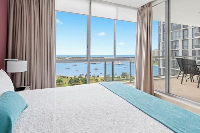 1 Bedroom Ocean View Apartment