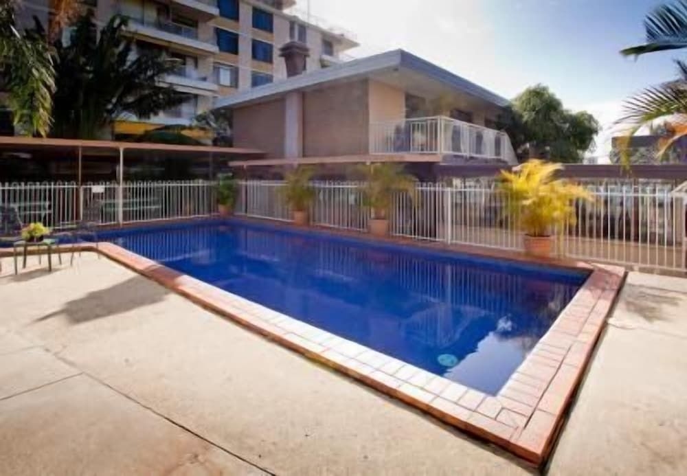 Sundale Motel1