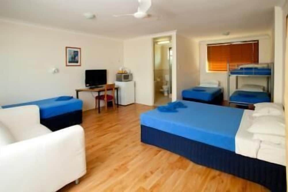 Sundale Motel4