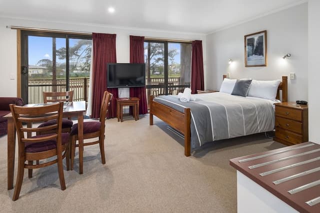 Superior Garden Apartment