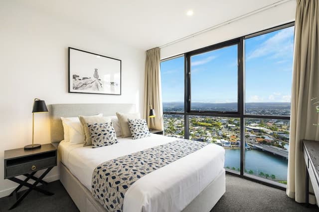 3 Bedroom Superior Ocean View Apt