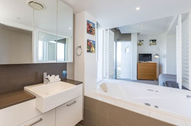3 Bedroom Superior Ocean View Apt