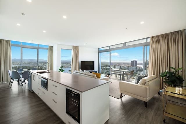 3 Bedroom Superior Ocean View Apt