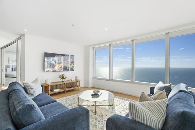 4 Bedroom Sub-Penthouse (North)