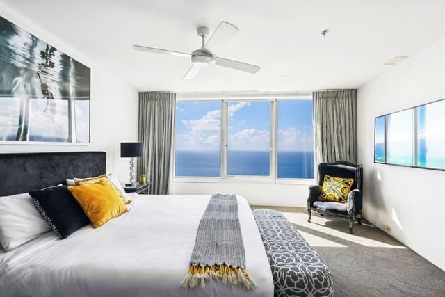 4 Bedroom Ocean Sub-Penthouse