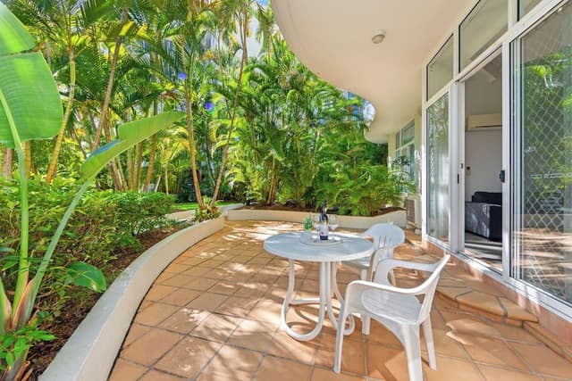 1 Bedroom Garden View Spa Apartment