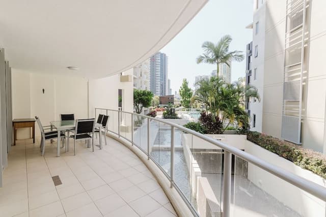 2 Bedroom 2 Bathroom Apartment