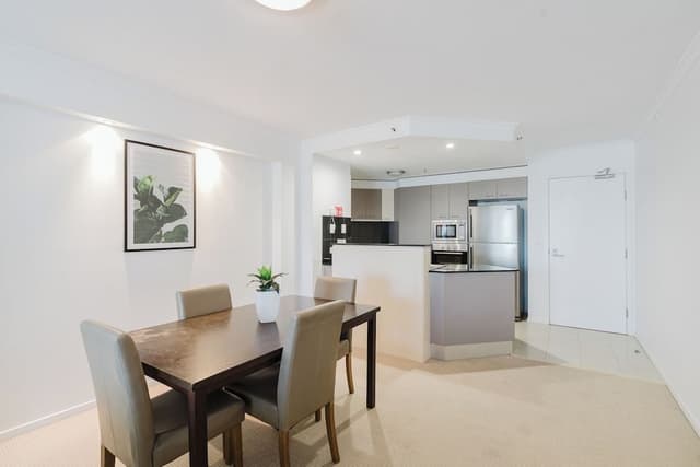 2 Bedroom 2 Bathroom Apartment