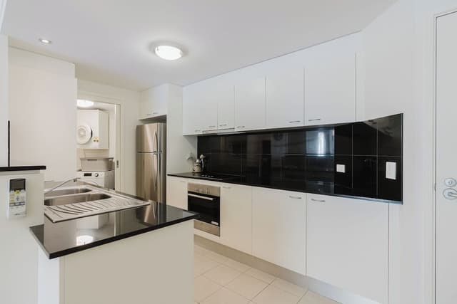 2 Bedroom 1 Bathroom Apartment