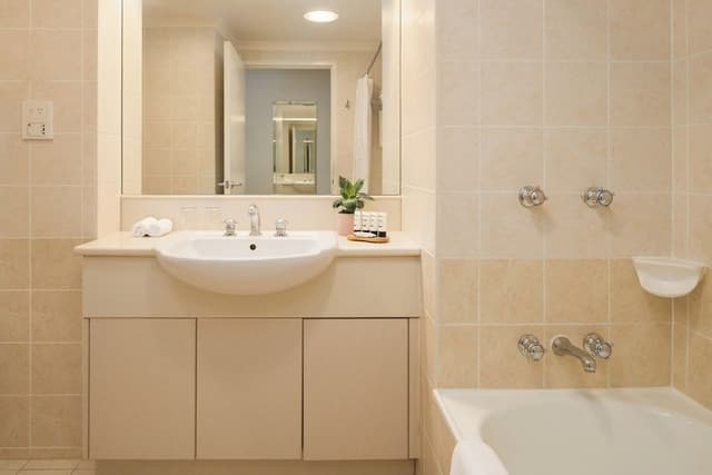 Superior Room, 1 King Bed, Balcony