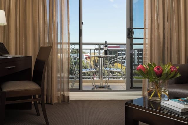 Superior Room, 1 King Bed, Balcony