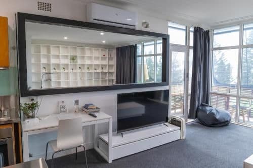 Deluxe Suite with Sea View