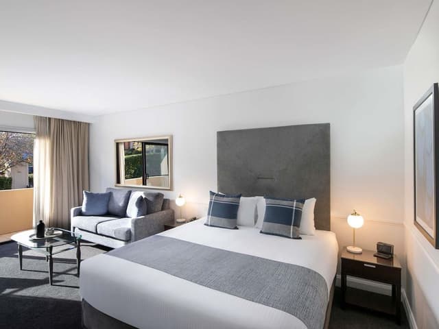 Superior Room (Bath & Balcony)