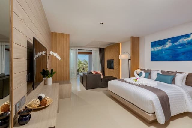 Luxury Beachfront Suite