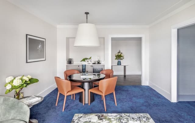 1 King 1 Bedroom Suite Opera House View
