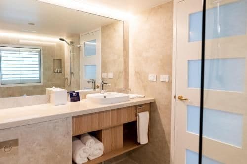 Superior Twin Room with Bayview