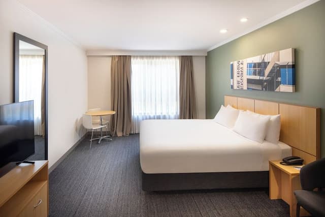 Superior Room, 1 King Bed