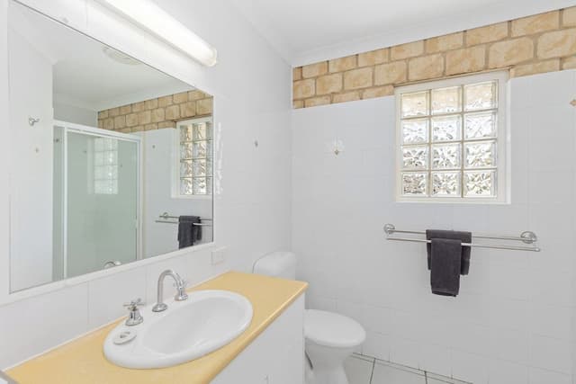 2 Bedroom Apartment with Balcony
