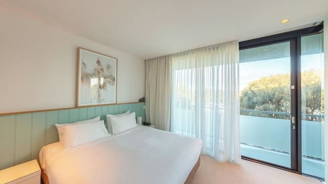 Urban View Junior Suite