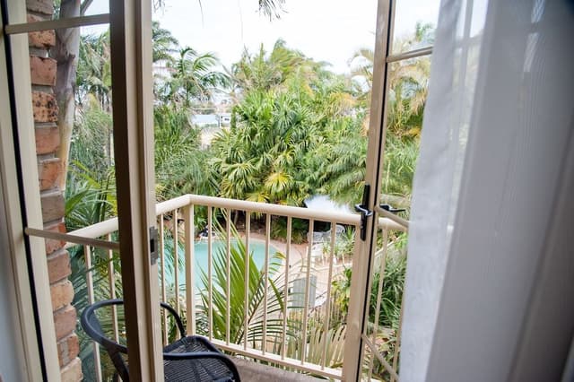 Luxury Queen Balcony Room