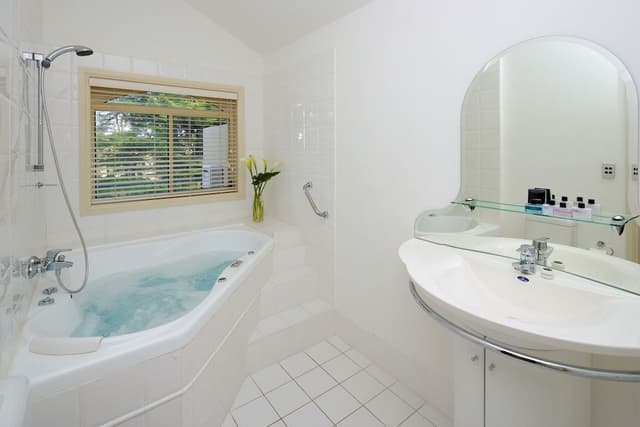 Apartment, 2 Bedrooms, Courtyard Area