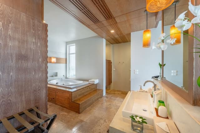 4 Bedroom Beachfront Villa